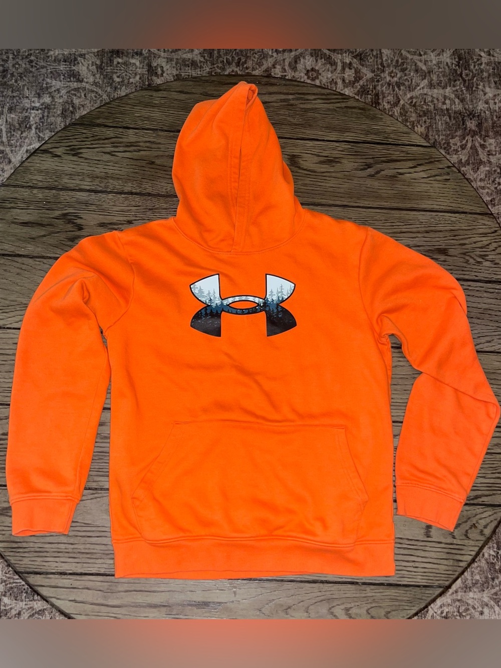 Under Armour Kids Orange Forest Logo Graphic Pullover Hoodie Sweatshirt YXLG
